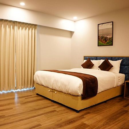Dream Hotel - Richmond Bangalore Buitenkant foto