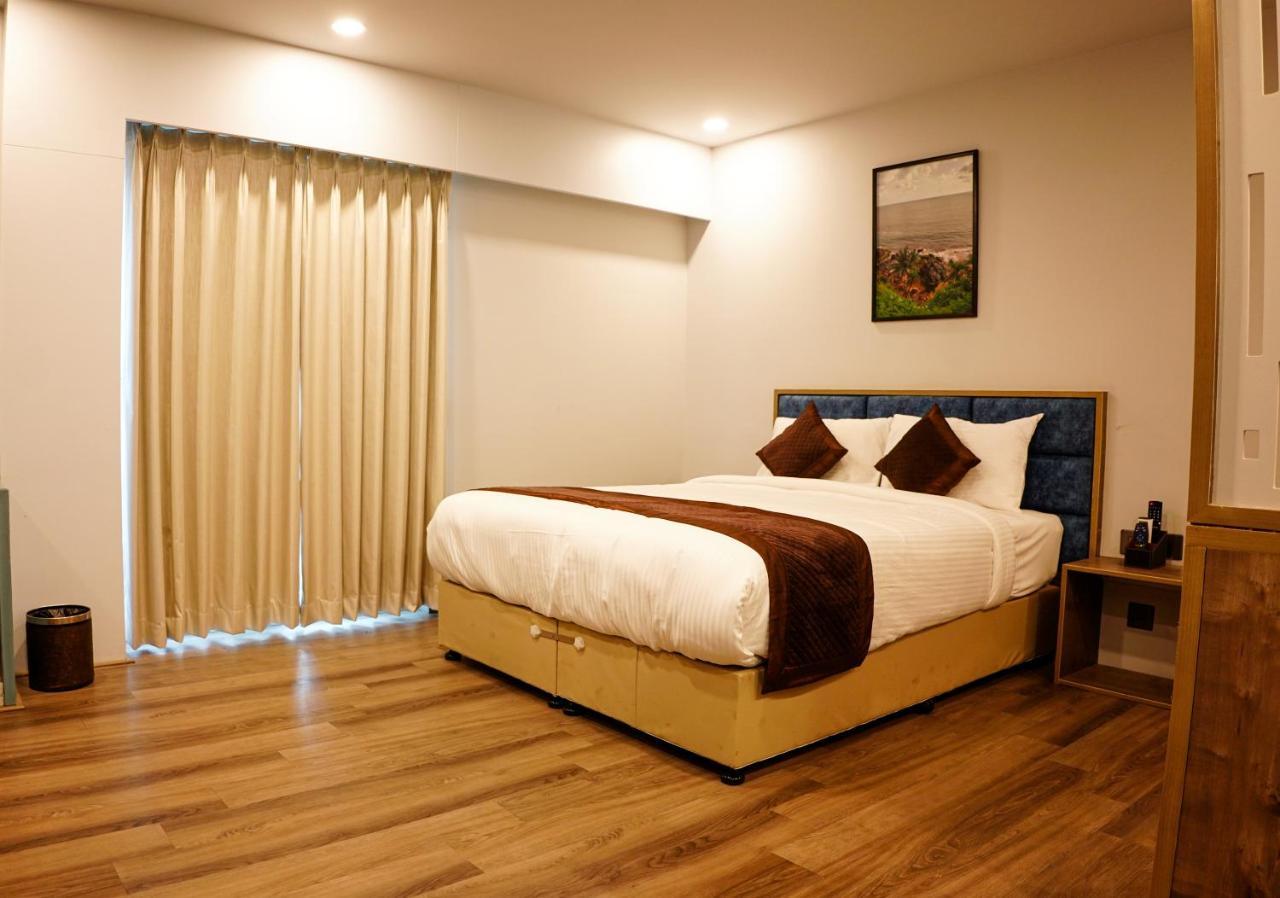Dream Hotel - Richmond Bangalore Buitenkant foto